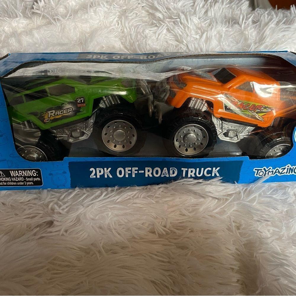 *NIB* Toymazing 2Pack Off-Road Trucks